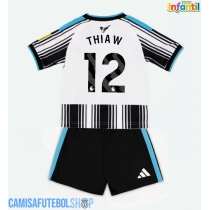 Camisa de time de futebol Newcastle United Malick Thiaw #12 Replicas 1º Equipamento Infantil 2026-27 Manga Curta (+ Calças curtas)